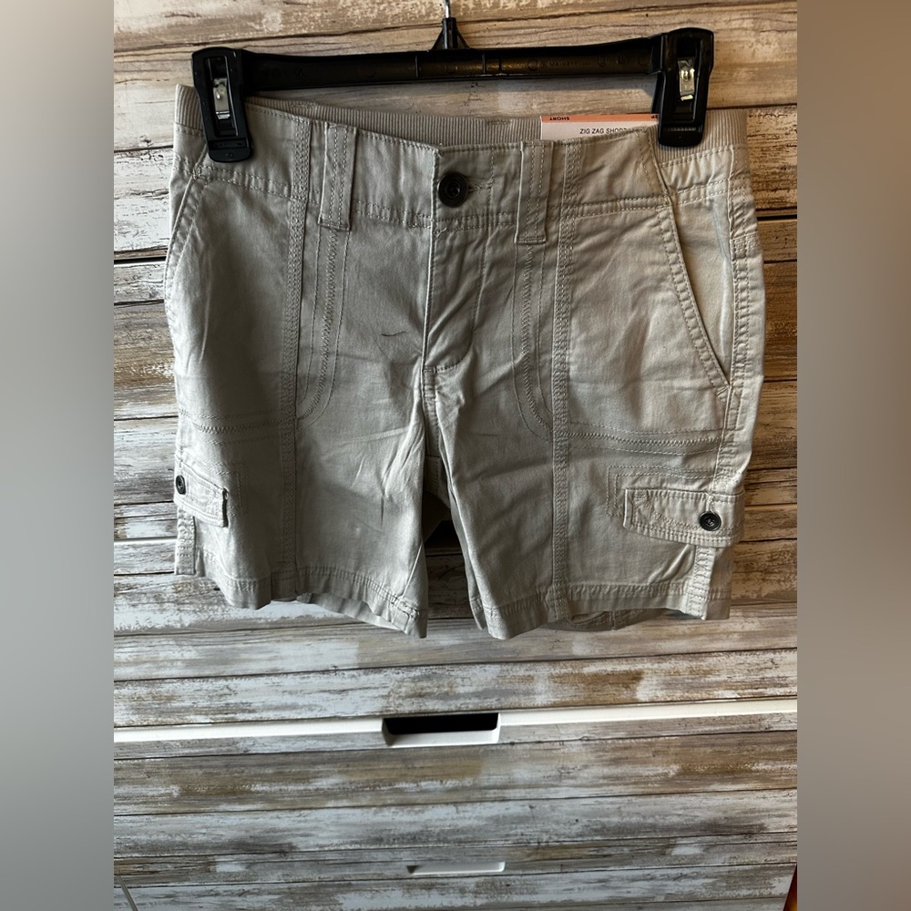🆕 Style & Co Khaki Cargo Shorts 2P Petite Mid Rise Comfort Waist NWT